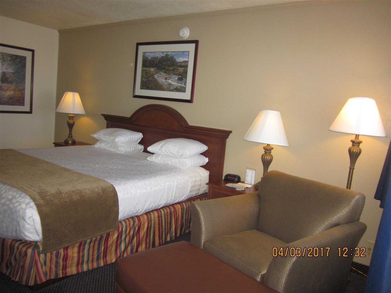 Trailside Inn Alturas Exterior foto